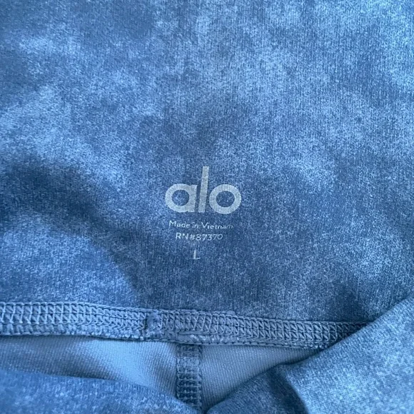 Alo Yoga Leggings - Picture 5 of 5